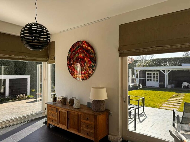 ronde abstracte kunst, abstract schilderij rond, ronde wanddecoratie kunst, modern abstract kunstwerk, abstracte kunst kopen Nederland, kunst met bladgoud, abstract schilderij met goud, epoxy kunstwerk, kunst met structuur, mixed media abstract art, resin art wall piece, luxe wanddecoratie woonkamer, design wanddecoratie modern interieur, statement kunst aan muur, kunst voor woonkamer groot formaat, exclusieve wanddecoratie, round abstract wall art, abstract round painting, luxury wall art gold leaf, textured abstract art, resin abstract artwork, modern statement wall art, Jan Janmaat art, Dutch abstract artist, handmade abstract artwork